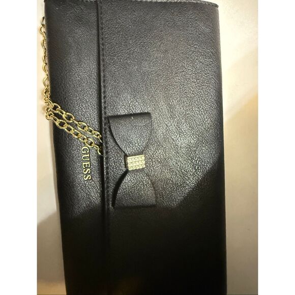 Guess Women's Faux Leather Chain Strap Bella Travel Clutch Black OS NWOT - Picture 10 of 11